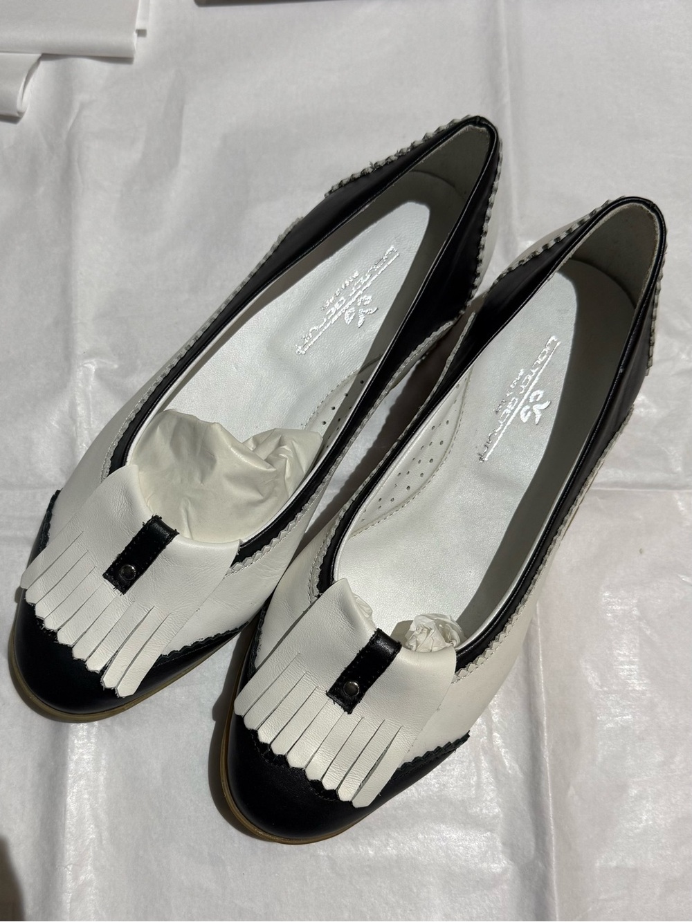 Walter Genuin Two-Tone Fringe Loafers - Black & White
